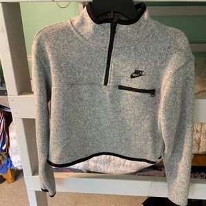 Cropped fleece Nike pullover quarter zip